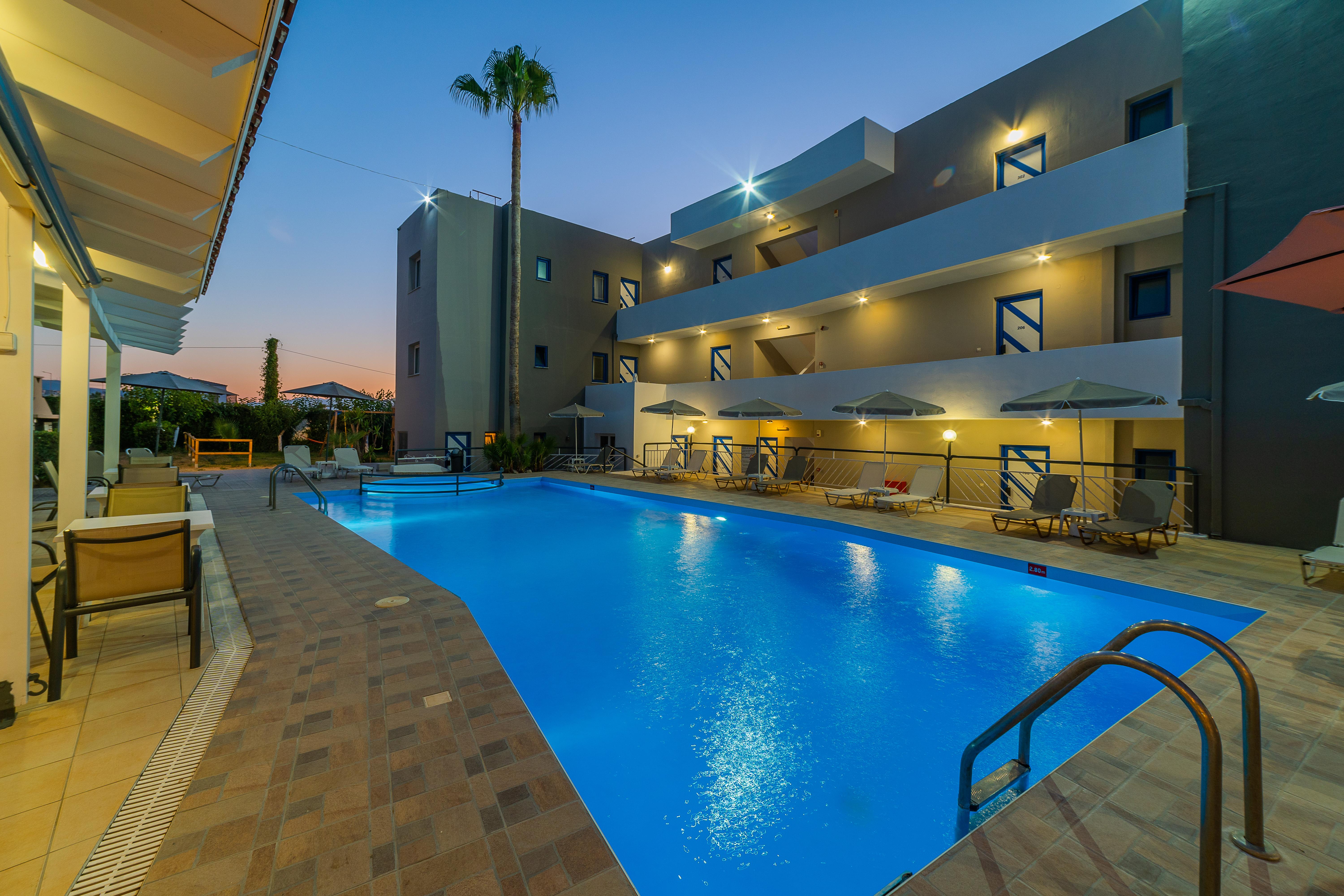 Blue Dream Hotel Stavromenos  Exteriör bild